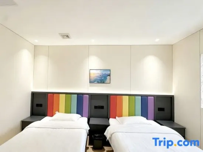 Deluxe Family Suite