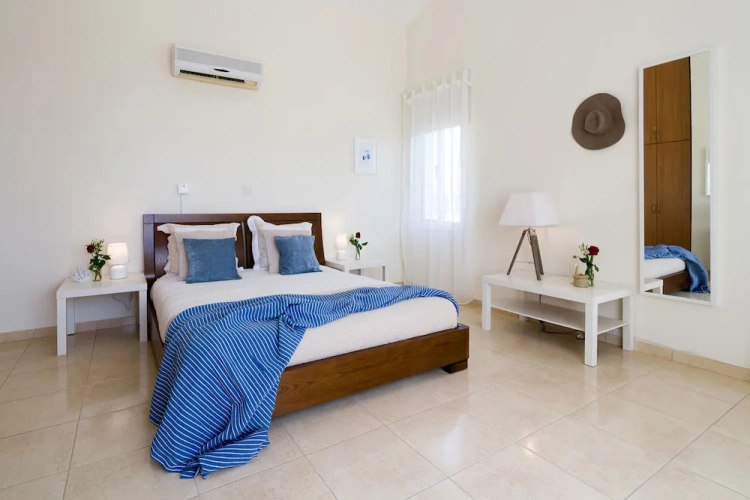 3 Bedrooms Villa
