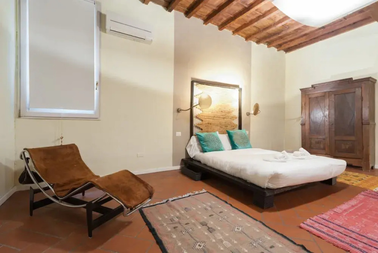 Short-let Florence Charming Suite