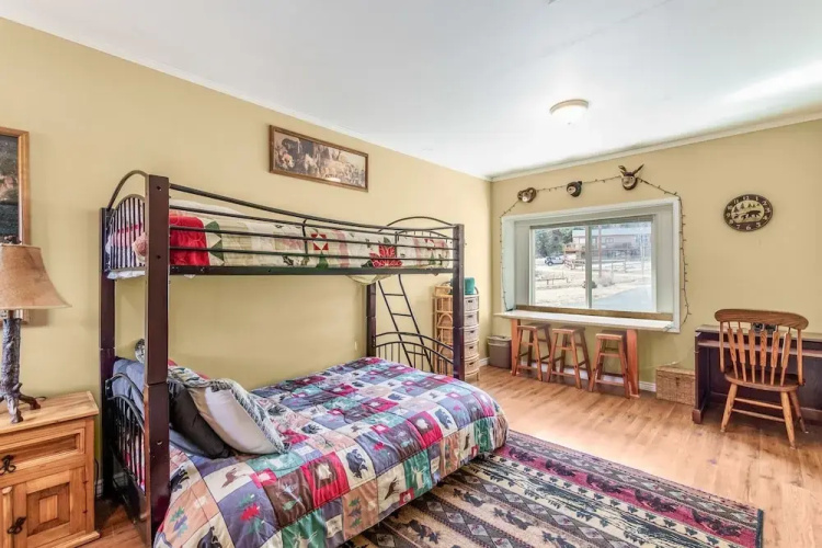 3 Elk - 4 Br Home