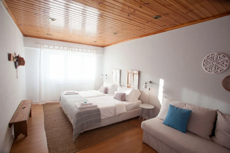 2 Bedrooms Villa