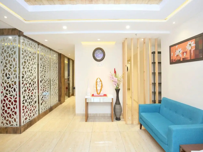 OYO 14225 Bahl Regency