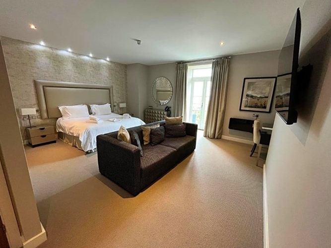 Superior Suite