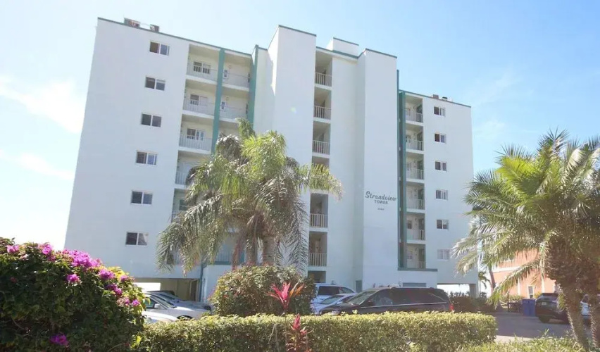 Strandview #304