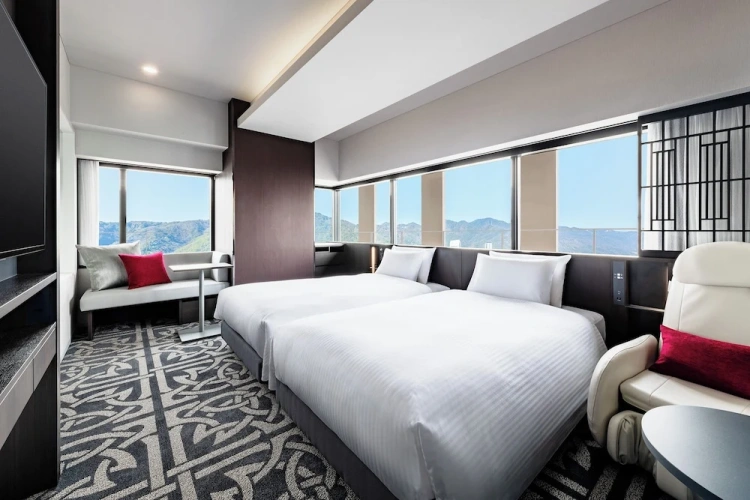 Corner High Floor Twin room