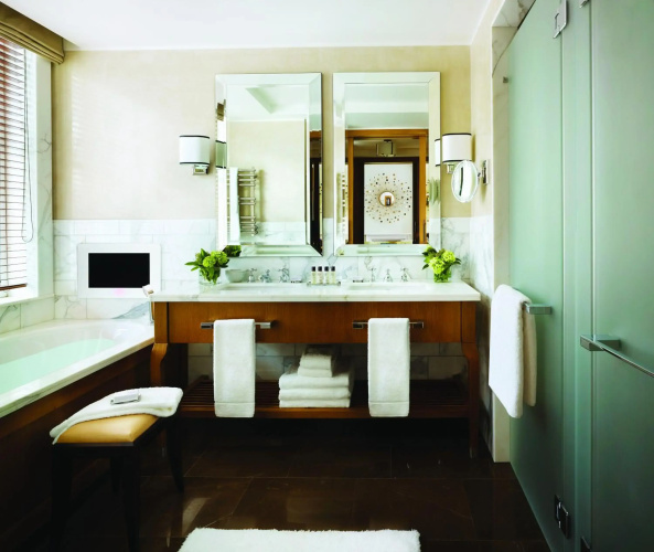 Corinthia London