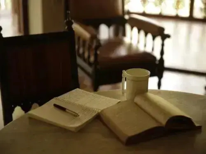 SaffronStays Parsi Manor