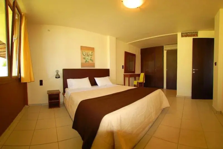Agnanti Suites