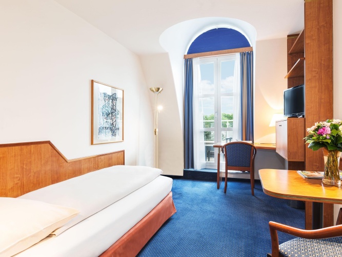 Economy Double room with view