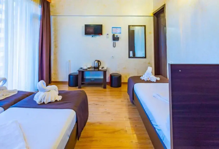 Beach House Hotel