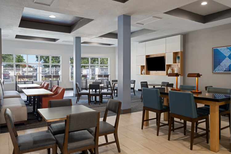 Holiday Inn Express & Suites St. Petersburg North (I-275) photo 31