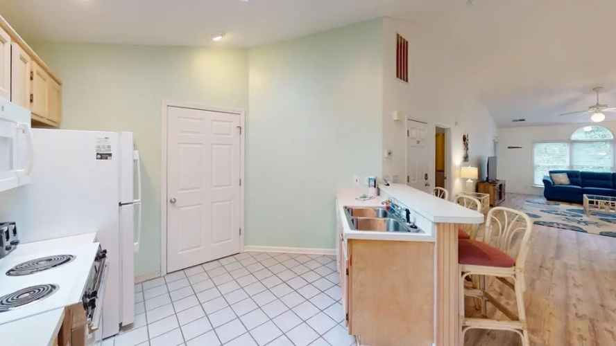 Club Villas Unit 17D Villa