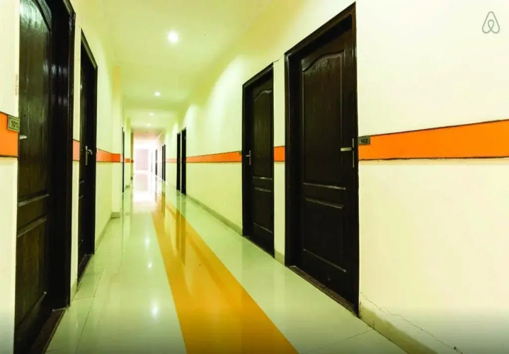 Fabebo Hotel by OYO Rooms