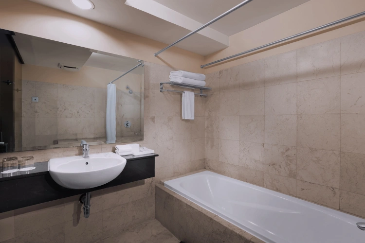 Quadruple Suite
