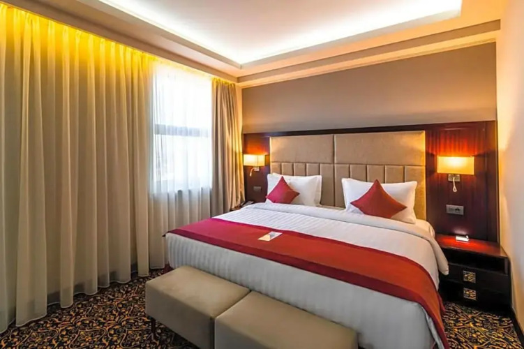 Фотография номера гостиницы Ramada Hotel & Suites by Wyndham Yerevan