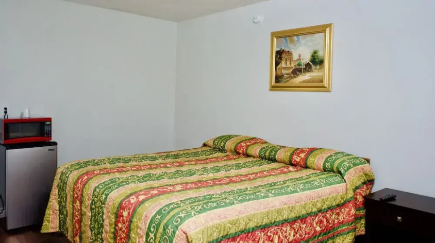 Red Carpet Motel