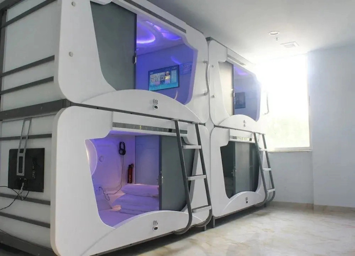 Star Whisper Spacecraft Hotel
