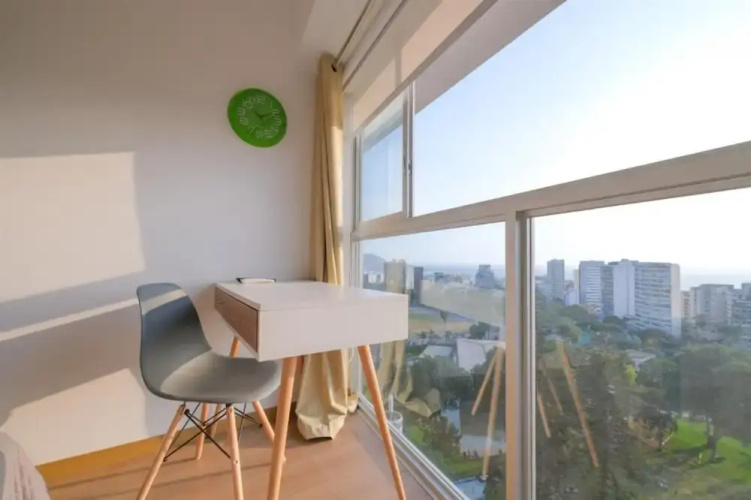Modern 1 BR Barranco Apartment High Floor