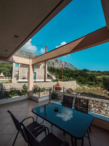 Villa Palairos