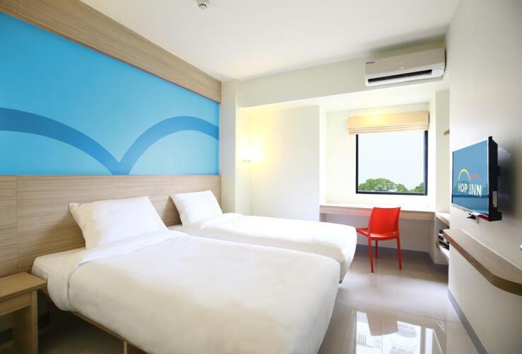 Hop Inn Hotel Alabang Manila Over view