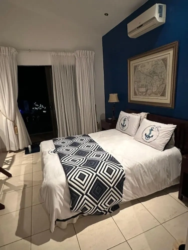 5 Bedrooms Family Cottage with pool view