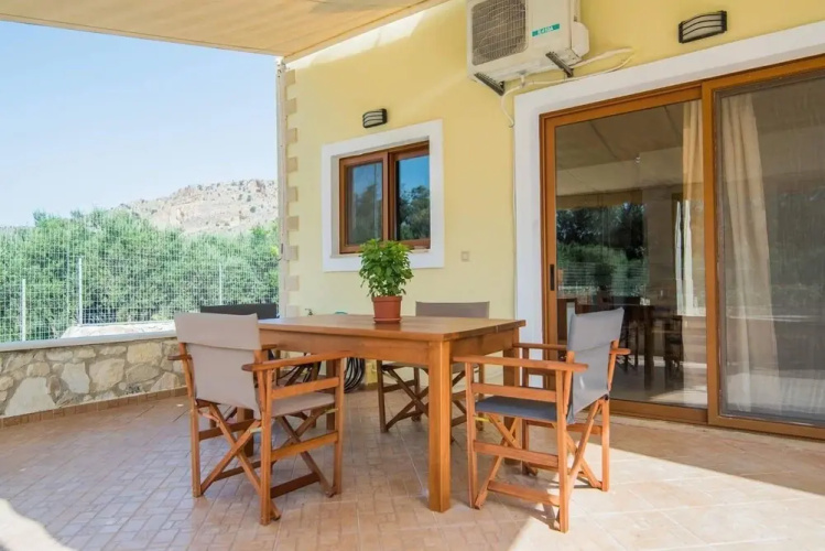 Kalives Beach House