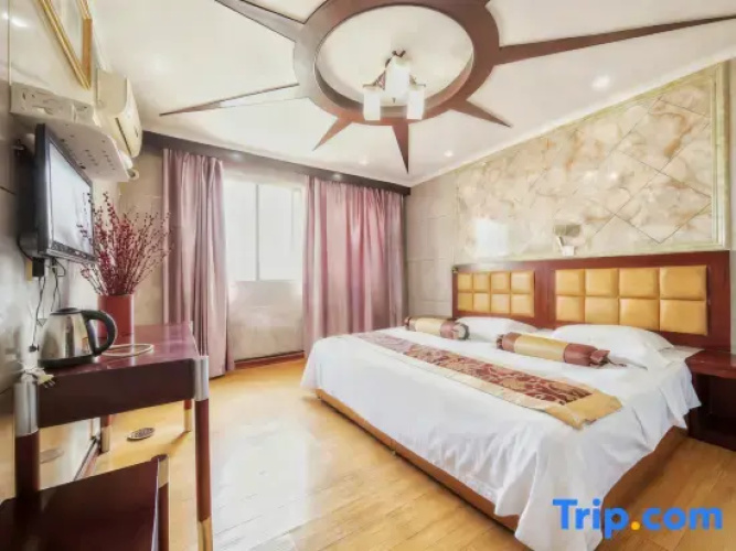 Standard Double room with view
