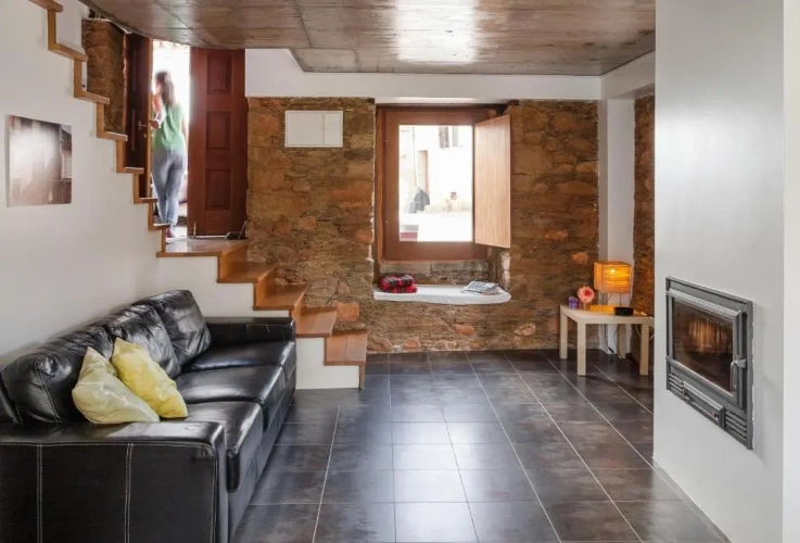 2 Bedrooms Cottage
