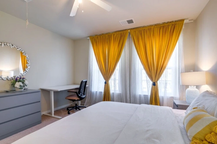 5 Bedrooms Cottage