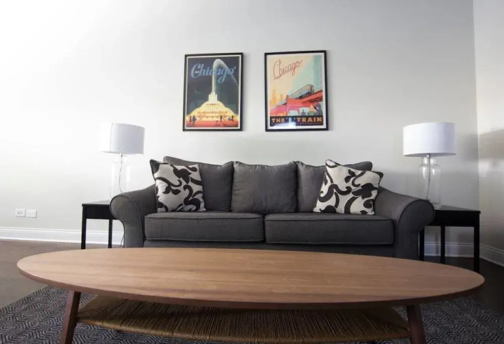 2 Level Home near Wrigley