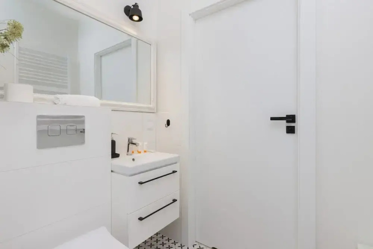 Gdańsk Apartment Vespa by Renters
