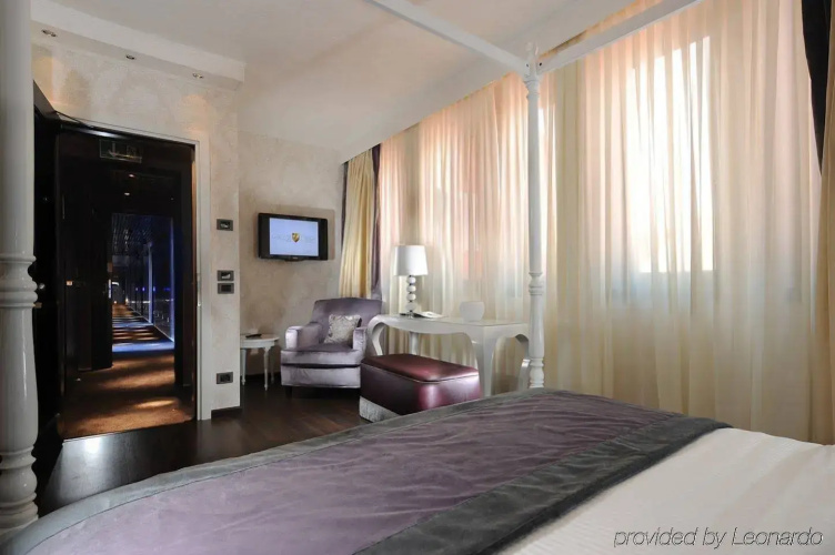 Carnival Palace Hotel