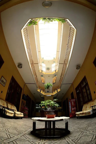 Hotel Martinez