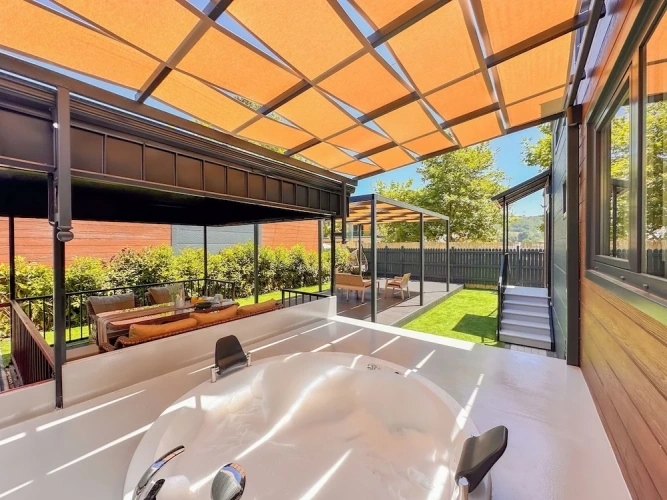 2 Bedrooms Deluxe room with garden view