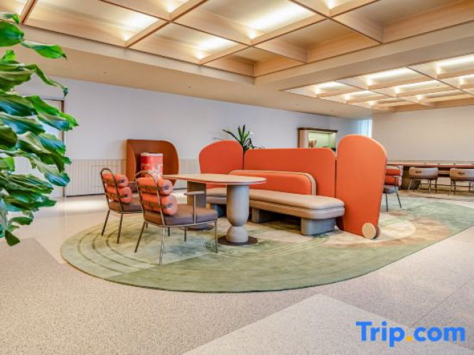 Orange Hotel (Urumqi Station North Square Branch)