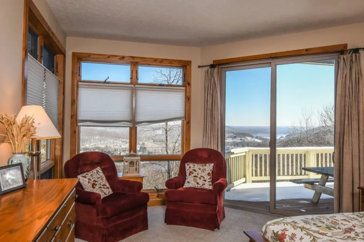 On Eagle's Wings 4 Bedroom House