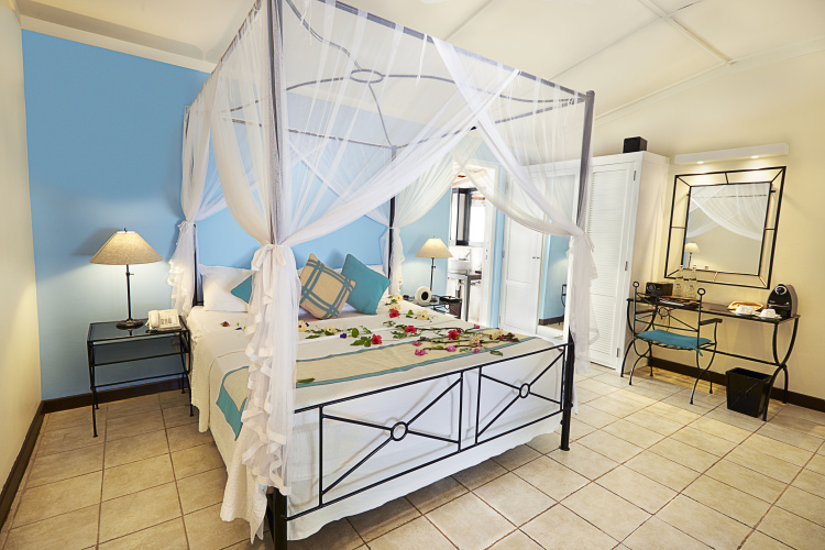 Kuredu Island Resort & Spa