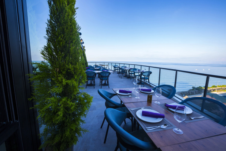 Royal Comfort HotelOver view