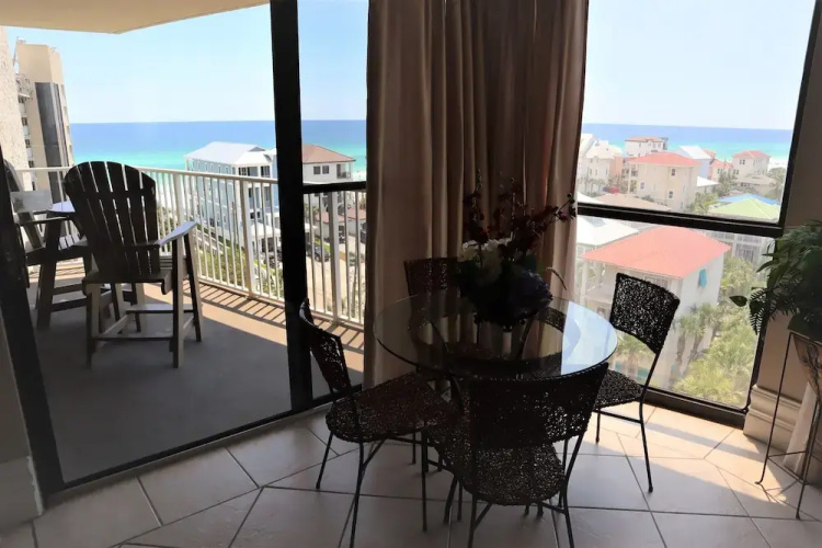 473 Mainsail 2 Bedroom Condo by RedAwning