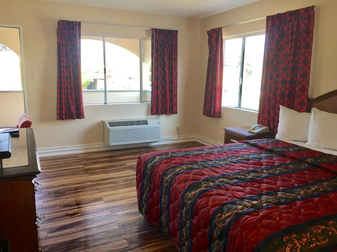 Civic Center Motel
