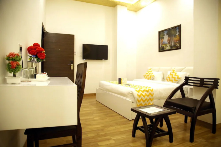 Sallow Royal Suites
