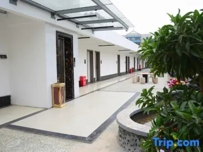 Yijing Hotel