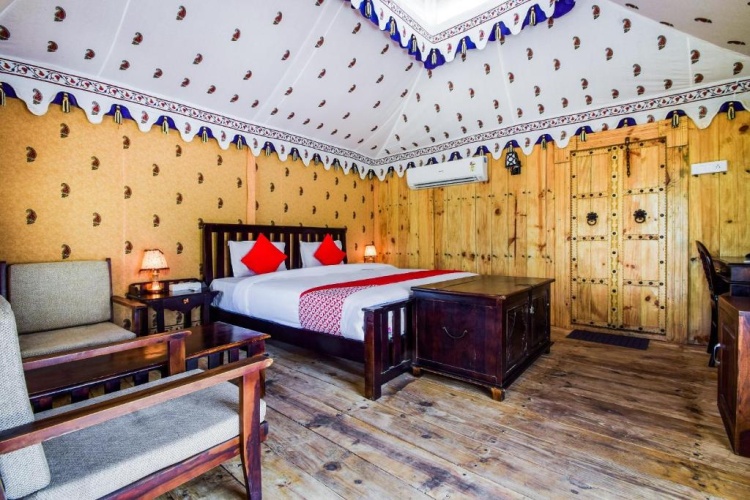 Standard Triple room with mountain view