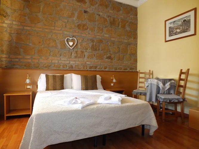 Guest House 64