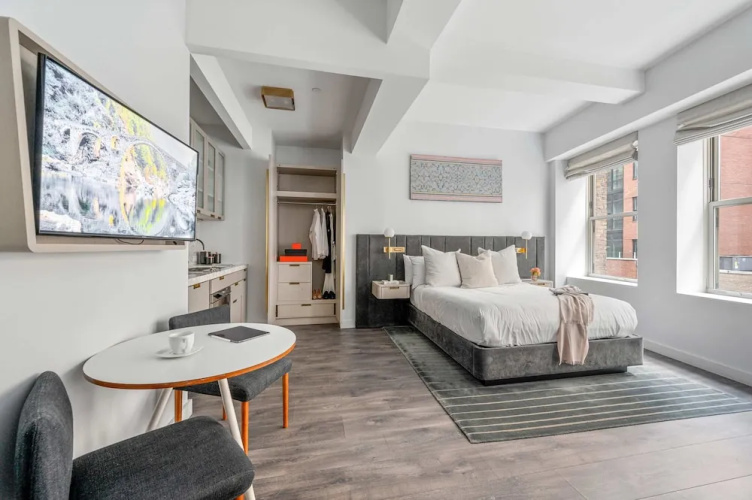 17john: Queen Studio Apartment - Disability Access