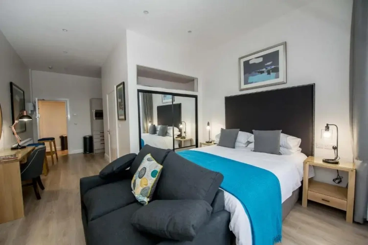Deluxe Double Suite