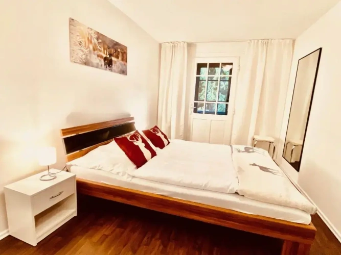 2 Bedrooms Apartment
