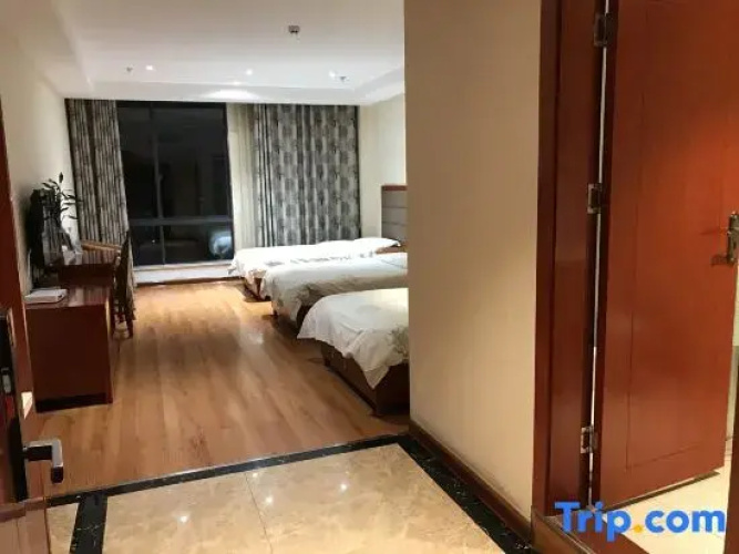 XuanYue Business Hotel
