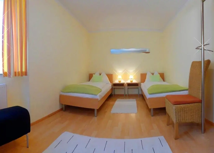 2 Bedrooms Apartment