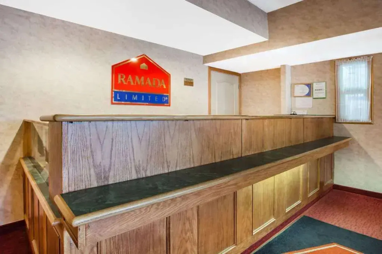 Ramada Limited 100 Mile House